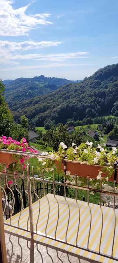 Farm ,Zidanica ,Joli Villa Gorica pri Slivnici Kültér fotó